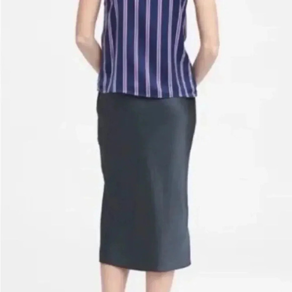 NWT Banana Republic Navy Blue Purple Striped Essential Cami Camisole Tank Top S - Picture 2 of 7